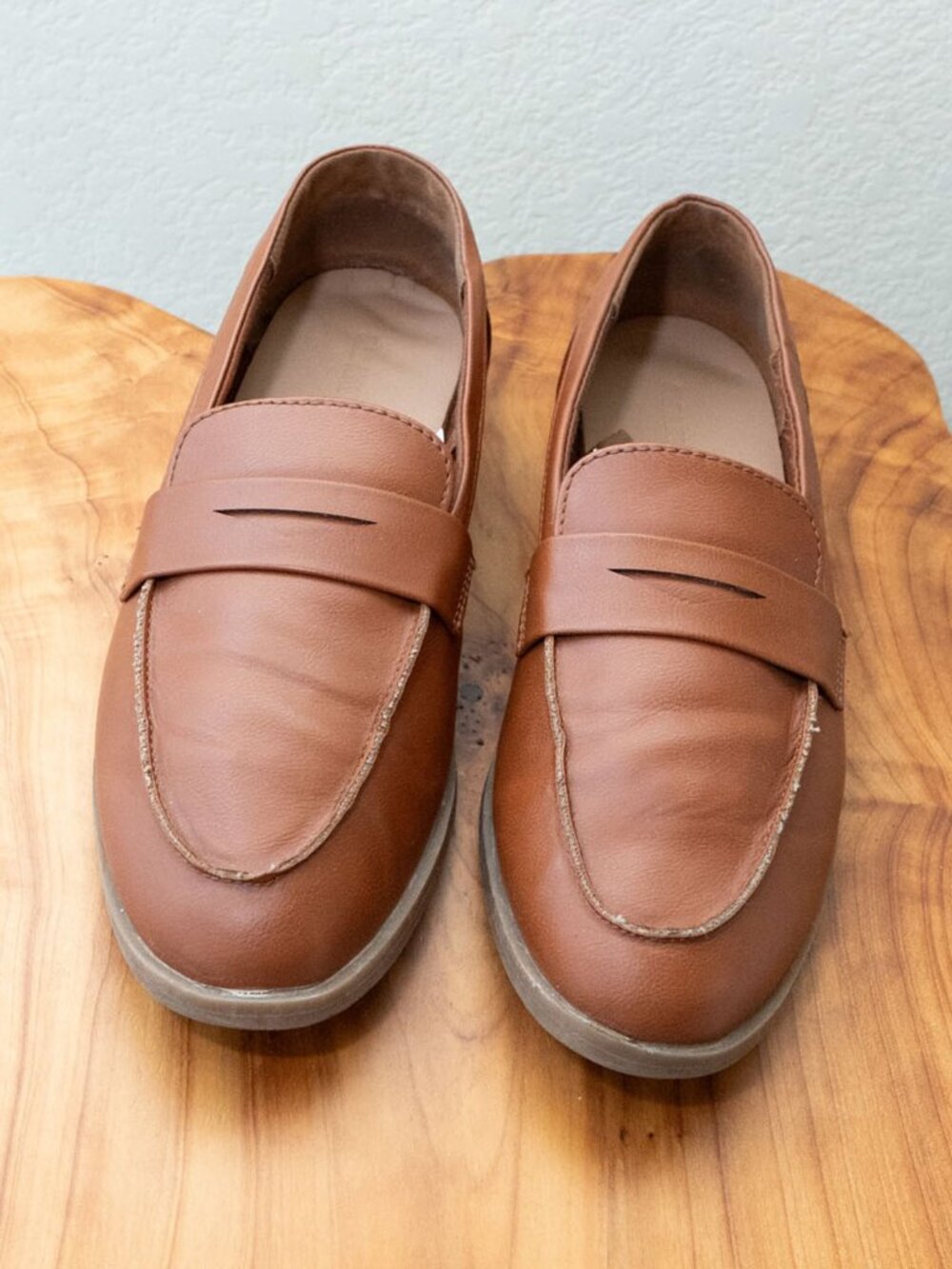 Old Navy Penny Loafers Womens 10 Cognac Brown Faux Leather Slip On Preppy Flats